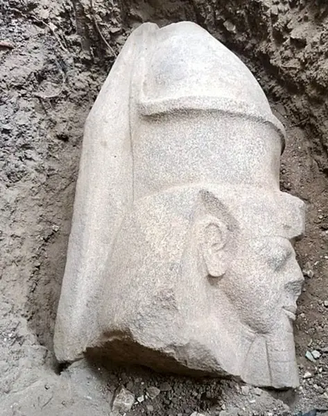 II Ramzesə məxsus 3000 illik heykəllər tapıldı