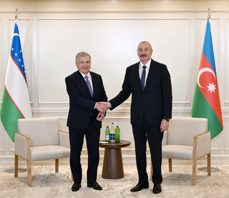 Prezident İlham Əliyev Özbəkistan Prezidenti ilə görüşdü- FOTO