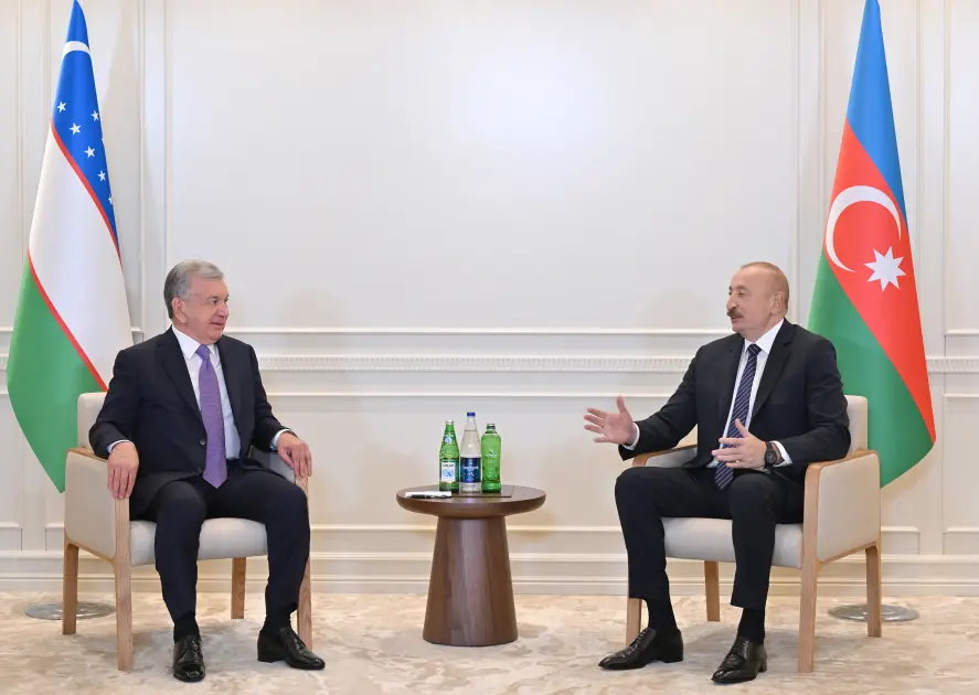 Prezident İlham Əliyev Özbəkistan Prezidenti ilə görüşdü- FOTO