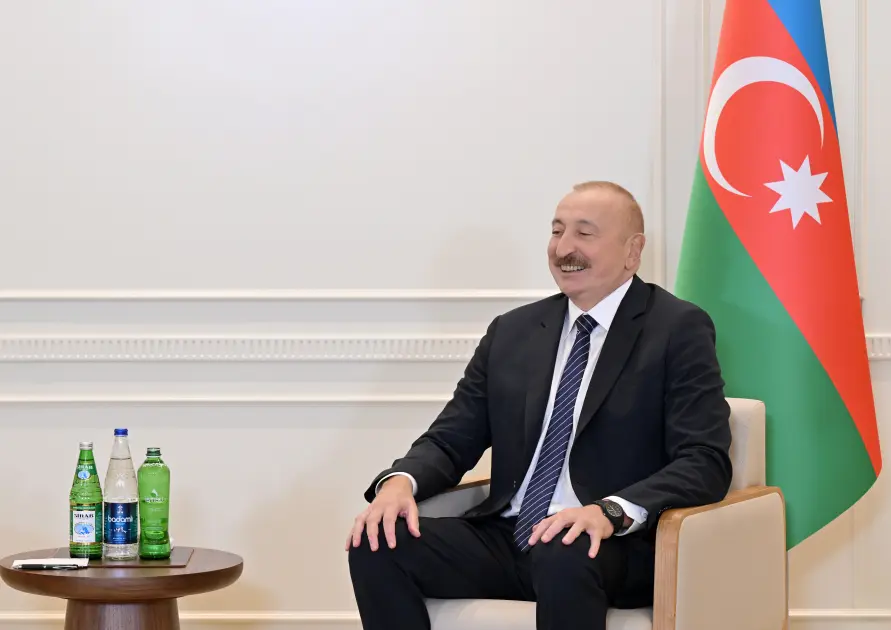 Prezident İlham Əliyev Özbəkistan Prezidenti ilə görüşdü- FOTO
