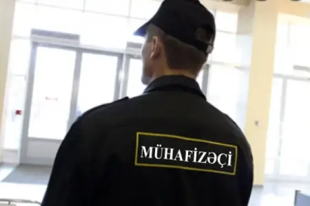 Bakıda məktəb mühafizəçisinə hücum edib başını yardılar