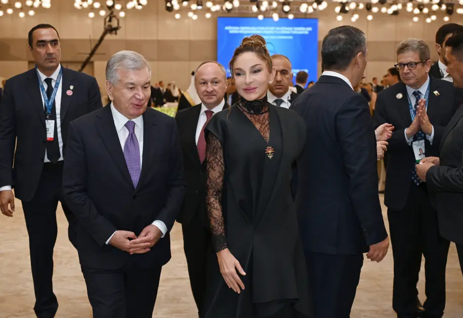 Prezident ailəsi ilə Bakıda mühüm şam yeməyində - Fotolar