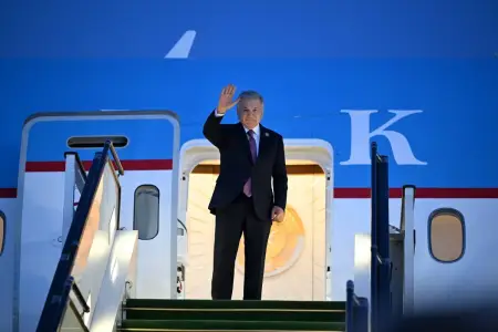 Özbəkistan Prezidentinin Azərbaycana işgüzar səfəri başa çatdı