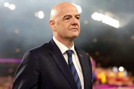 İnfantino onlardan üzr istədi