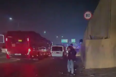 Bakı-Sumqayıt yolunda avtobusların şüşələri sındırıldı - 2 yeniyetmə saxlanıldı-Foto