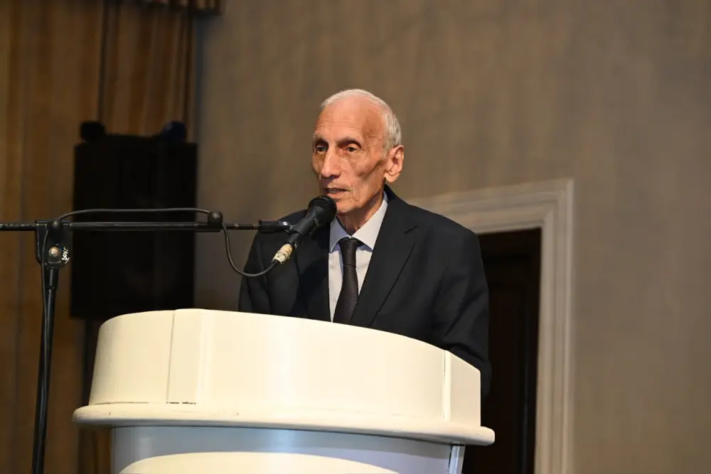Azərbaycan jurnalistlərinin IX qurultayı keçirildi - FOTOLAR