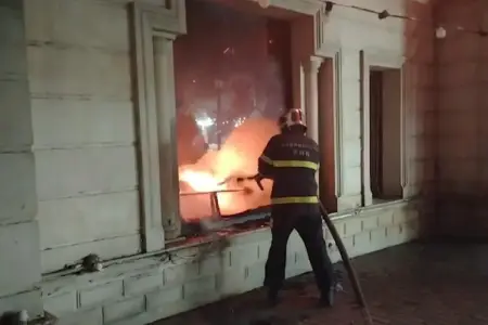 Xırdalanda yaşayış kompleksində baş verən yanğın söndürüldü - FOTOLAR