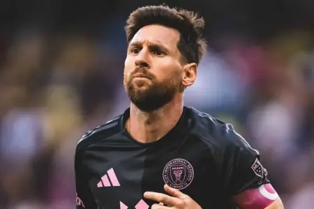 Messi bir oyunda iki rekord müəyyənləşdirdi