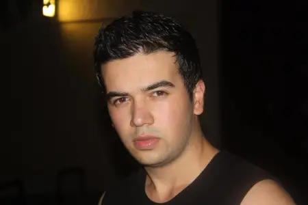 Vüsalın qətlini gözləri ilə görüb - “Bıçağı üstünə sürtərək yanımdan keçdi...”