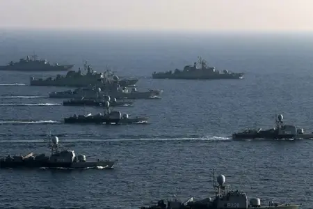 Hörmüzdə tanker alovlandı