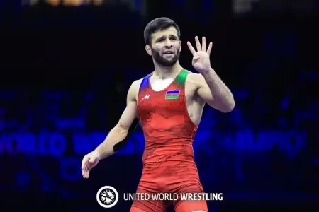 Dünya çempionatı: Azərbaycanın iki güləşçisi finala vəsiqə qazandı