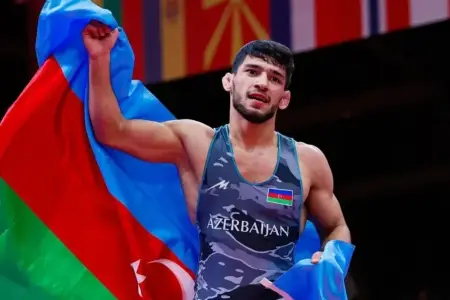 Nihat Məmmədli dünya çempionatının finalına yüksəldi