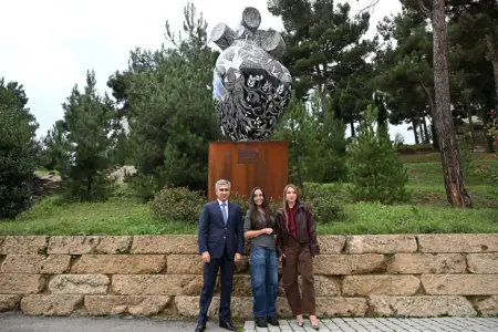 Leyla və Alyona Əliyevalar “Capybara Azerbaijan” fermasında - Fotolar