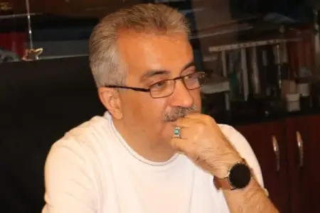 Kukla Teatrının direktoru əməkdaşını məhkəməyə verdi