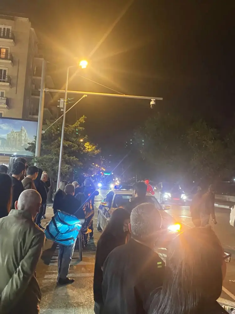 Bakıda gənc qızı skuter vurdu