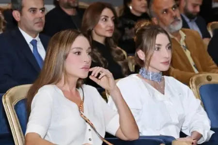Mehriban Əliyeva və ailə üzvləri "Qağayı" tamaşasını izlədilər - FOTOLAR