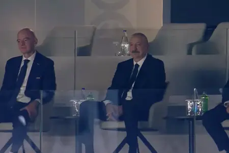 Prezident oyunu stadiondan izlədi - Video