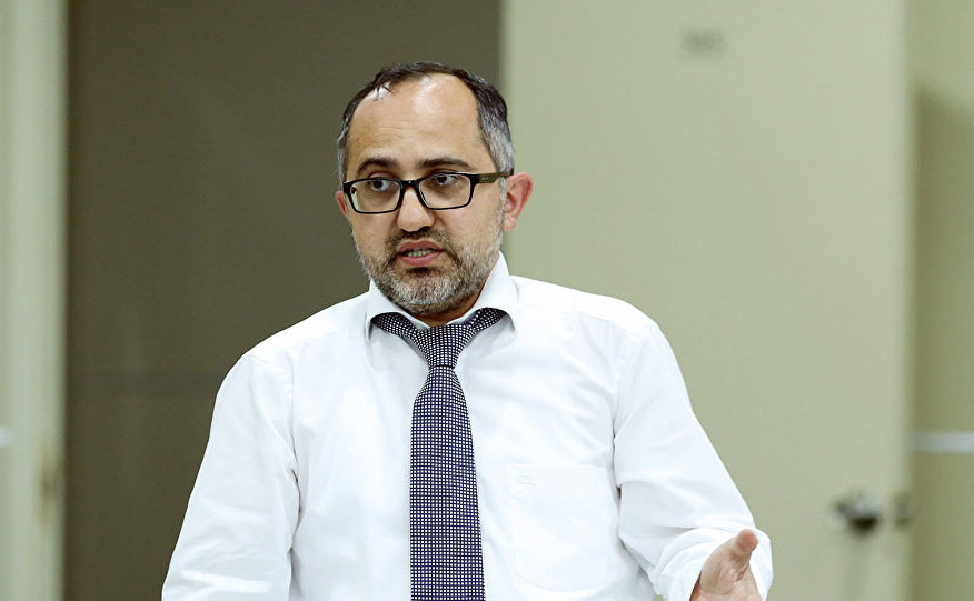 İqtisad&ccedil;ı Əkrəm Həsənov