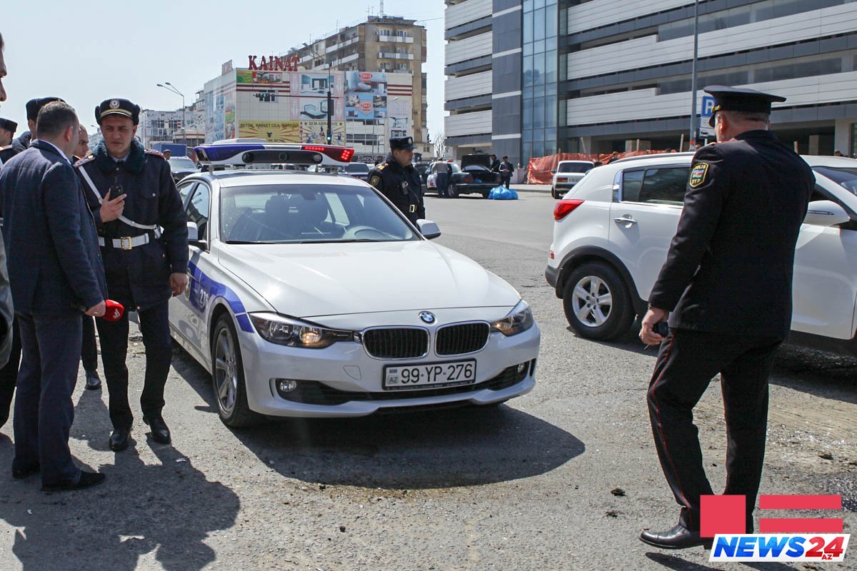 "Koroğlu" körpüsündən polis maşını aşdı 