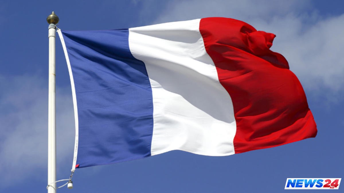Fransa parlamenti rezonans doğuran miqrasiya qanununu təsdiqləyib 