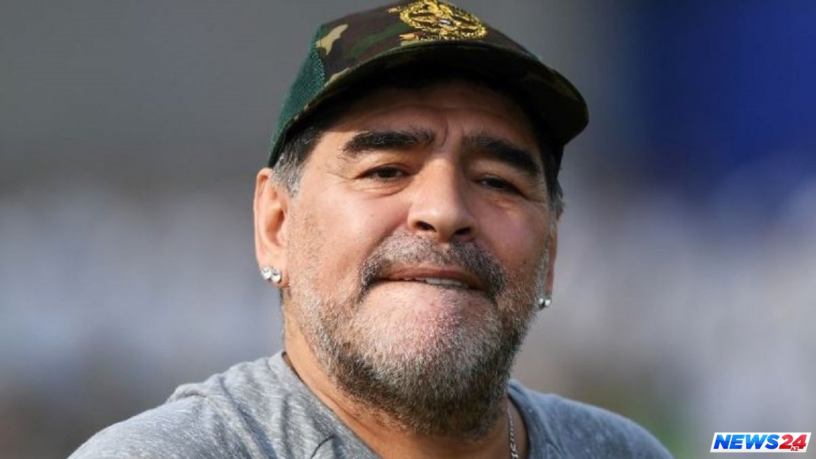 Maradona azarkeşlərə hücum edib - VİDEO 
