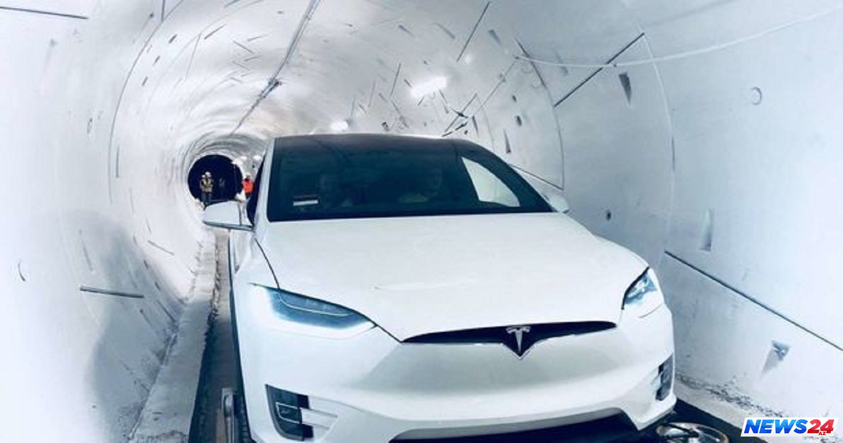 İlon Mask “Hyperloop” yeraltı tunelini nümayiş etdirdi - VİDEO 