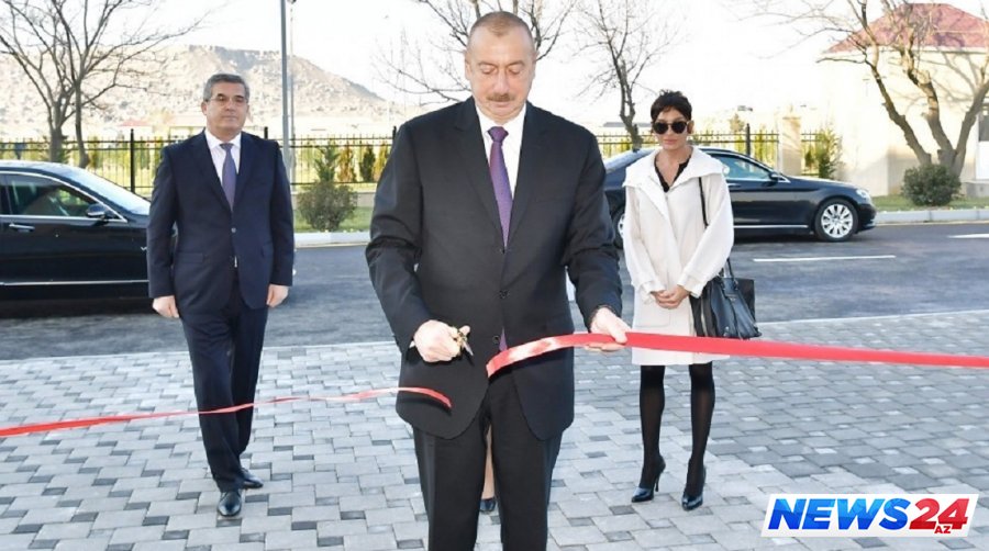 Prezident İlham Əliyev Qobustan qəsəbəsində yeni inşa olunan xəstəxananın açılışında iştirak edib 