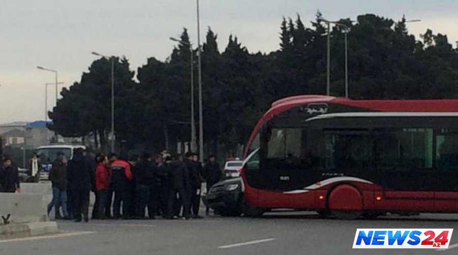 Bakıda daha bir avtobus qəzası — FOTO 