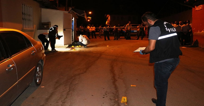 Sumqayıtda Polis idarəsinin yaxınlığında 28 yaşlı qadın vəhşicəsinə öldürdü 