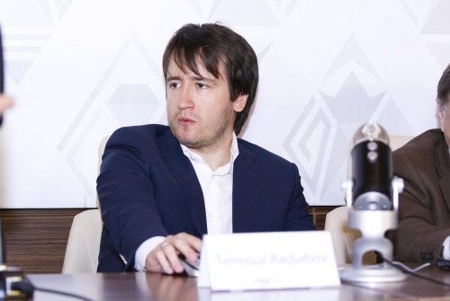 Teymur Rəcəbov FIDE-nin yeni reytinq siyahısında bir pillə irəliləyib 