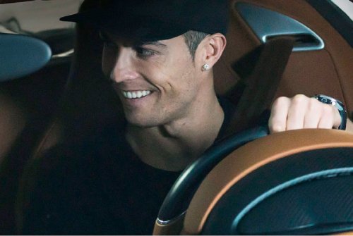 Ronaldo dünyanın ən bahalı avtomobilini aldı - ŞOKA SALACAQ QİYMƏT - FOTO