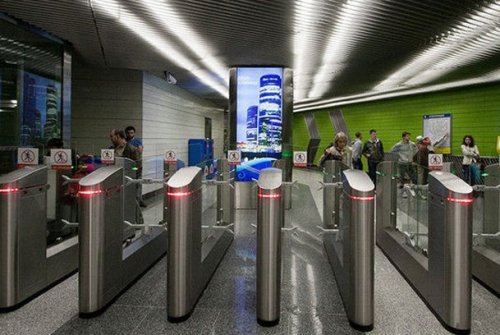 Bakı metrosundan bir gündə rekord sayda sərnişin istifadə etdi - 761 717 nəfər