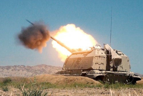 Artilleriyaçılar “Msta-S” özüyeriyən haubitsalardan döyüş atışları keçiriblər - FOTO - VİDEO