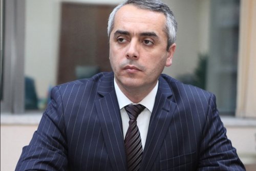 Elman Babayev Dövlət Gömrük Komitəsindəki vəzifəsindən azad edilib 