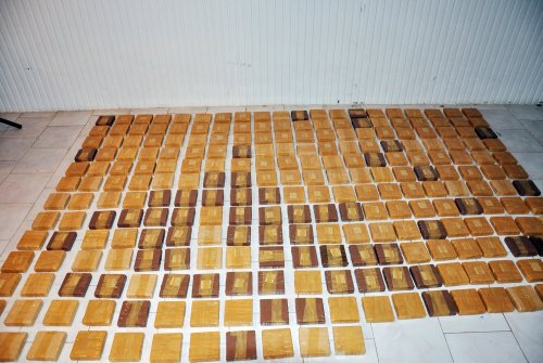 Azərbaycan ərazisi ilə Avropaya aparılan 128 kiloqram heroin aşkarlanıb