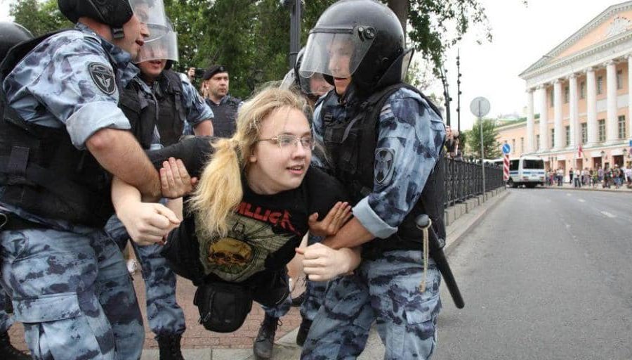 Moskvada 300-dən çox etirazçı saxlanıldı Fotolar