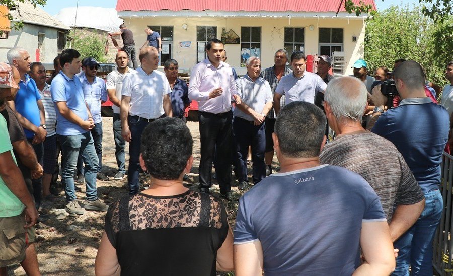 Gürcüstan hökumətindən doludan ziyan görən azərbaycanlılara yardım 
