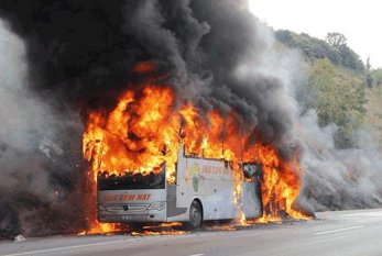Türkiyədə sərnişin avtobusu yandı - 37 nəfər...