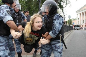 Moskvada işlər qarışdı 600 etirazçı saxlanıldı