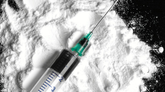 Astara sakininin həyətində 2.5 kiloqram heroin AŞKARLANDI