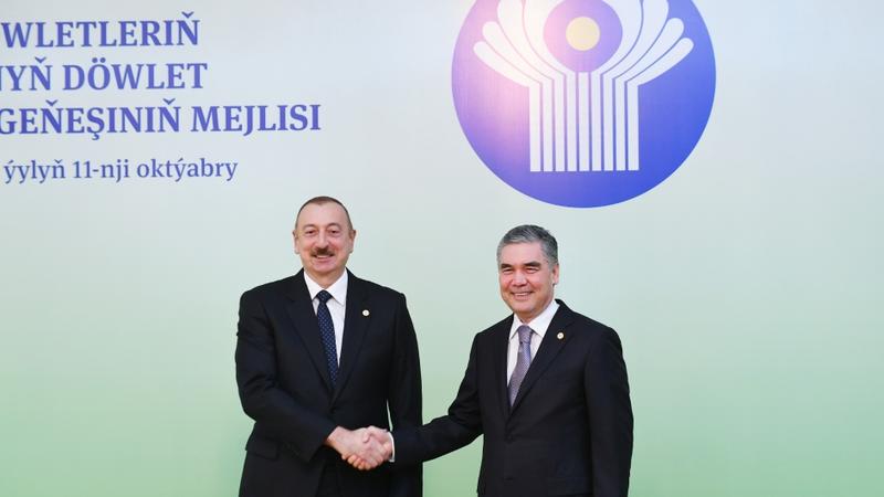 Azərbaycan və Türkmənistan prezidentləri görüşdü - FOTOLAR