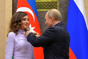Putin Mehriban Əliyevaya “Dostluq” ordenini təqdim etdi -FOTOLAR