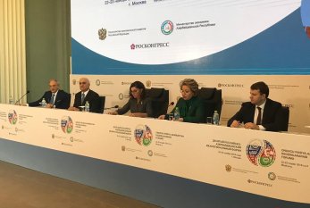 Mehriban Əliyeva Moskvada Forumun plenar iclasında - FOTO