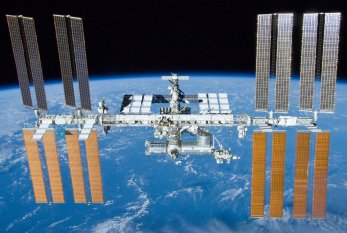 Beynəlxalq Kosmik Stansiyada problem - KOSMONAVTLAR PAMPERS TAXIR