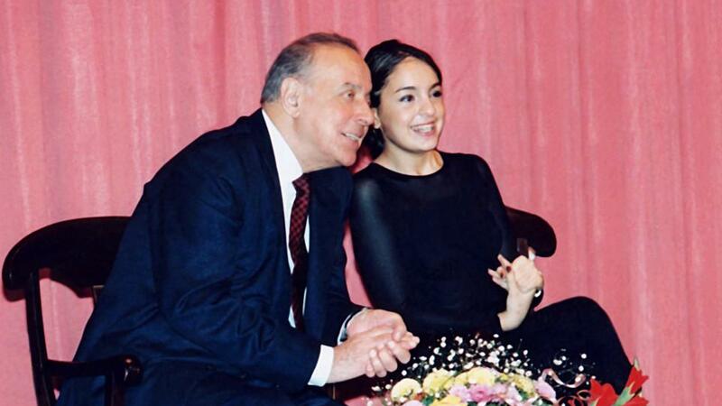 Leyla Əliyeva babasını BELƏ YAD ETDİ- VİDEO