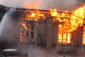 Abşeronda ev yandı 