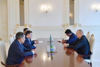 Prezident İlham Əliyev Qırğızıstan parlamentinin sədrini qəbul edib 