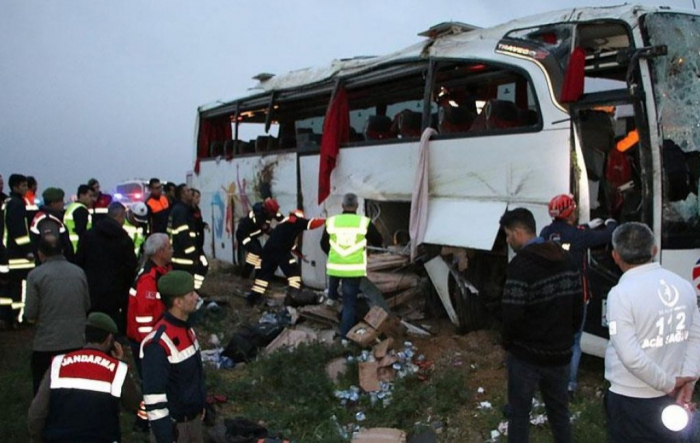 Bakıda avtobus qəzasında yaralananların adları AÇIQLANDI