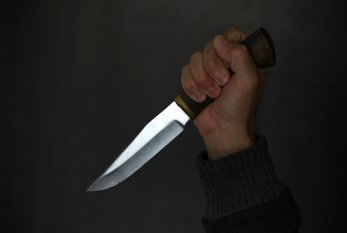 Bıçaq götürüb “zaprafka”ya hücum etdi – AZƏRBAYCANDA