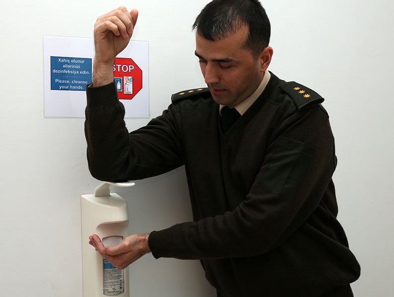 Koronavirusla bağlı Azərbaycan Ordusunda qabaqlayıcı tədbirlər həyata keçirilir - VİDEO